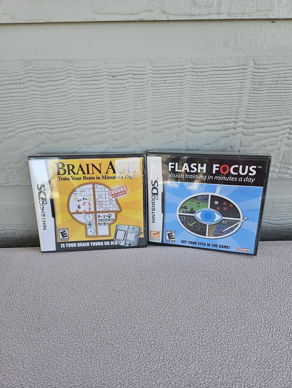 Nintendo DS Game Lot of 2 Brain Age Train Your Brain Flash Focus Educational